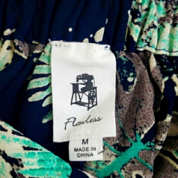 Flawless~Woman Size M~Green/Black Floral Print Pants Wide Leg Flare. - Picture 2 of 7